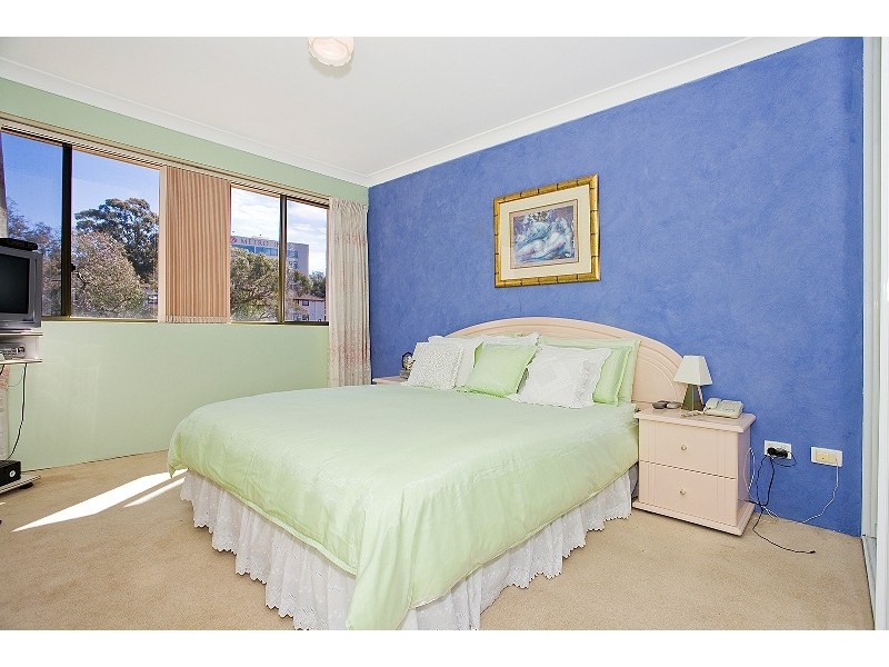 11/2-6 Gurrier Avenue, Miranda NSW 2228