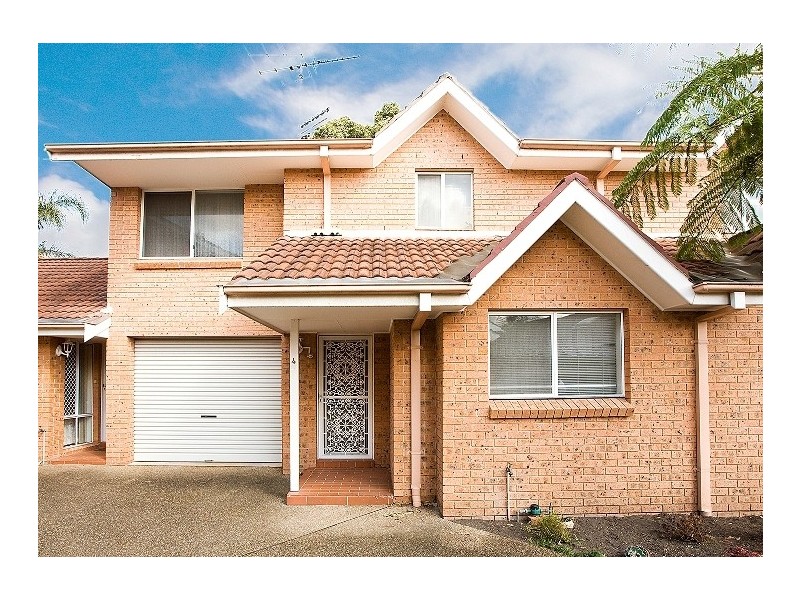 4/15 Kumbardang Avenue, Miranda NSW 2228