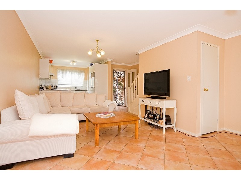 4/15 Kumbardang Avenue, Miranda NSW 2228