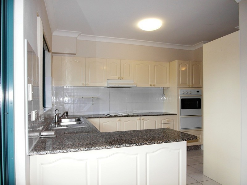 11/32  Urunga Parade, Miranda NSW 2228