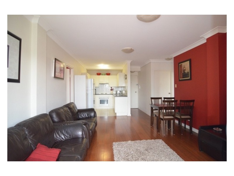 10/2-4 Central Road, Miranda NSW 2228