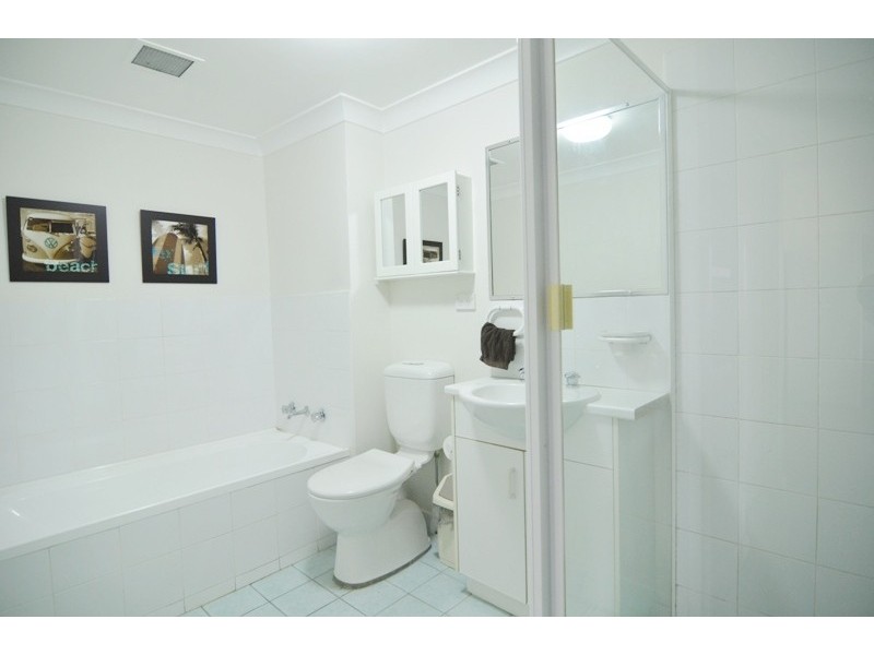 10/2-4 Central Road, Miranda NSW 2228