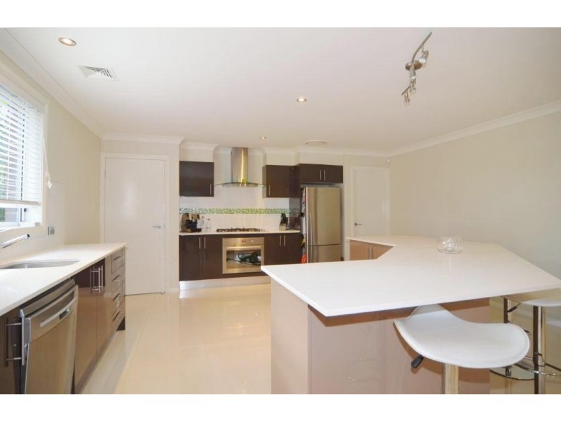 19 Nyngan Place, Miranda NSW 2228