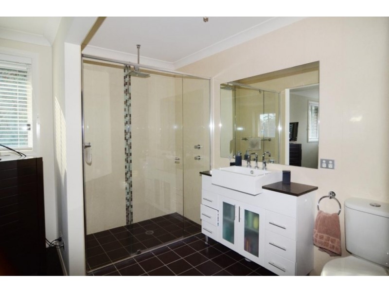 19 Nyngan Place, Miranda NSW 2228