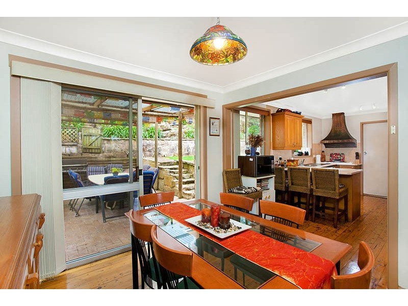 13 Meehan Place, Kirrawee NSW 2232