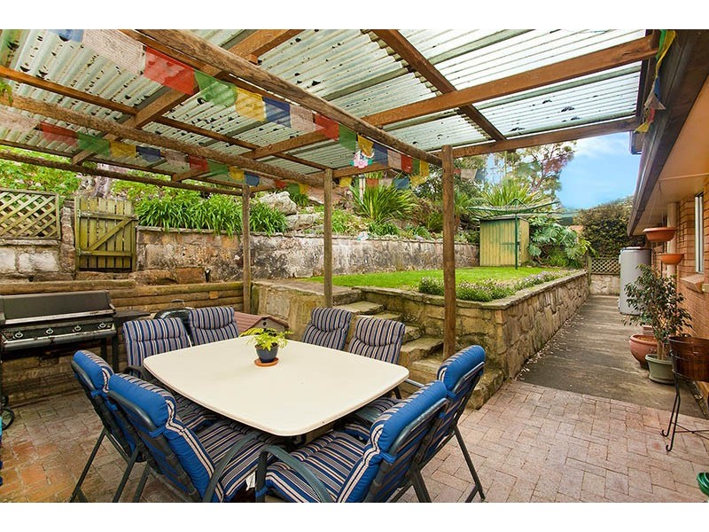 13 Meehan Place, Kirrawee NSW 2232