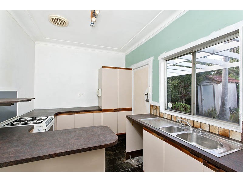 120 Woodlands Road, Taren Point NSW 2229