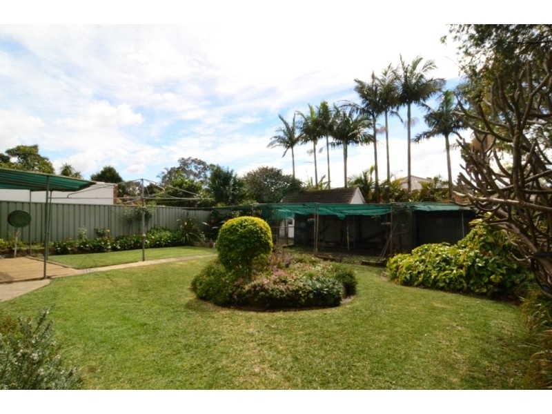 221 President Avenue, Miranda NSW 2228