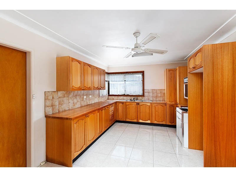 4 Silverwater Crescent, Miranda NSW 2228