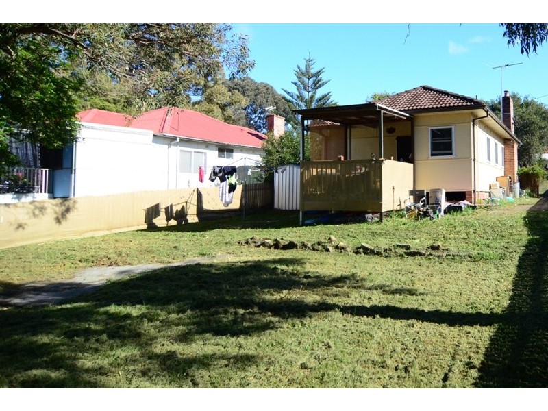 15 Moona Road, Kirrawee NSW 2232