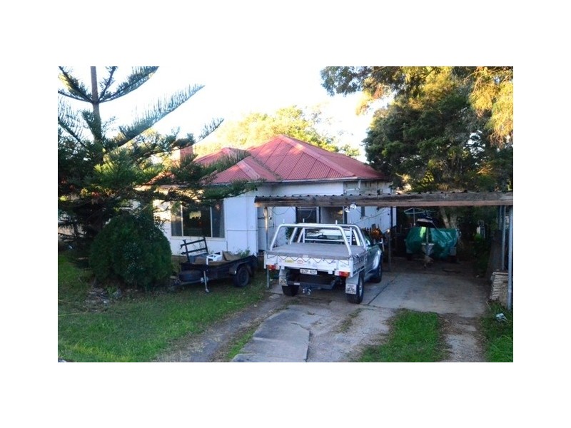 13 Moona Road, Kirrawee NSW 2232