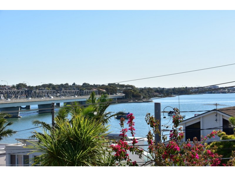 9 Belgrave Esplanade, Sylvania NSW 2224