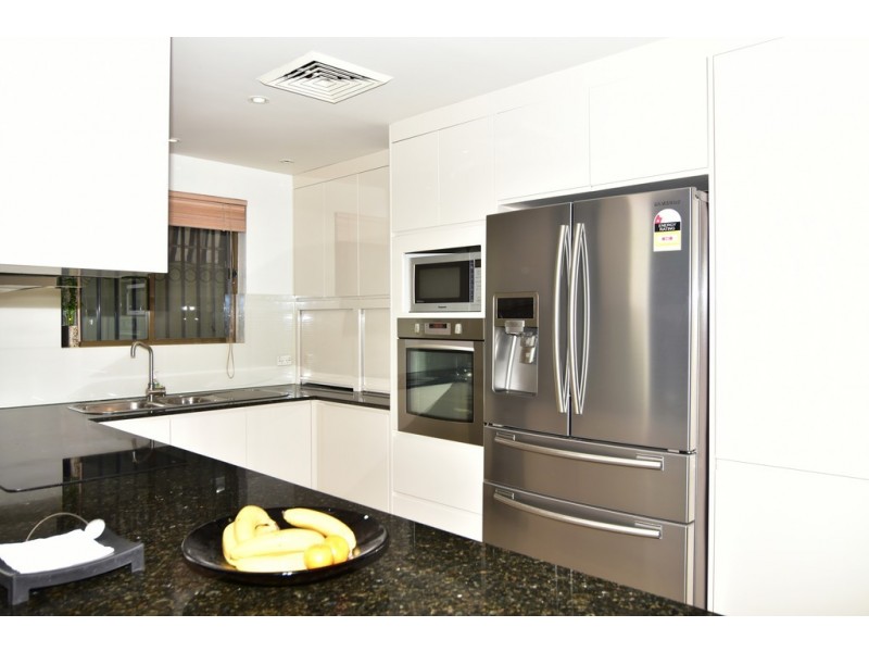 9 Belgrave Esplanade, Sylvania NSW 2224