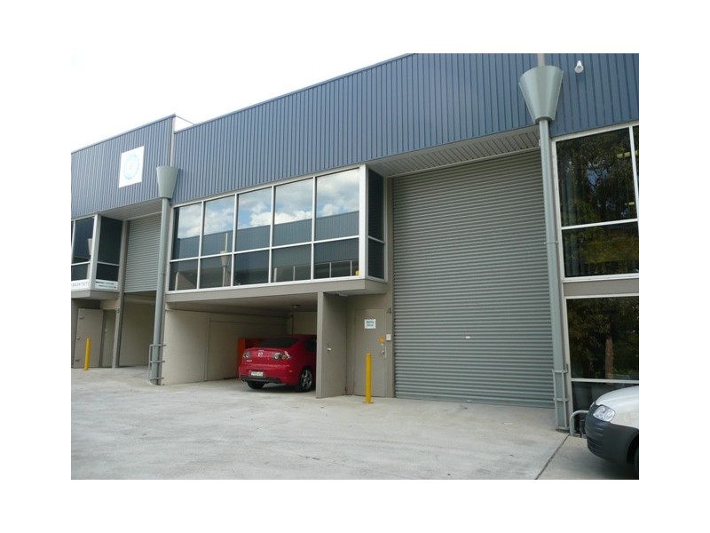 4/24 Yalgar Road, Kirrawee NSW 2232