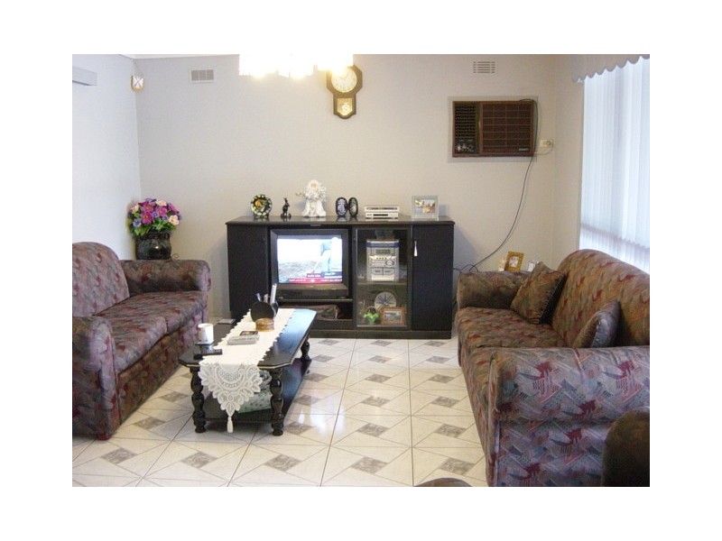 Fairfield West NSW 2165