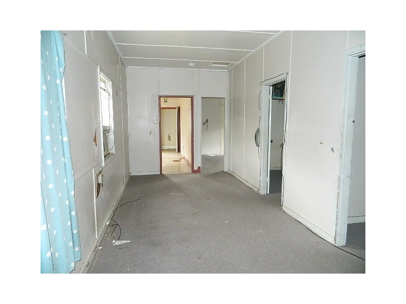 98 Campbell Street, Fairfield East NSW 2165