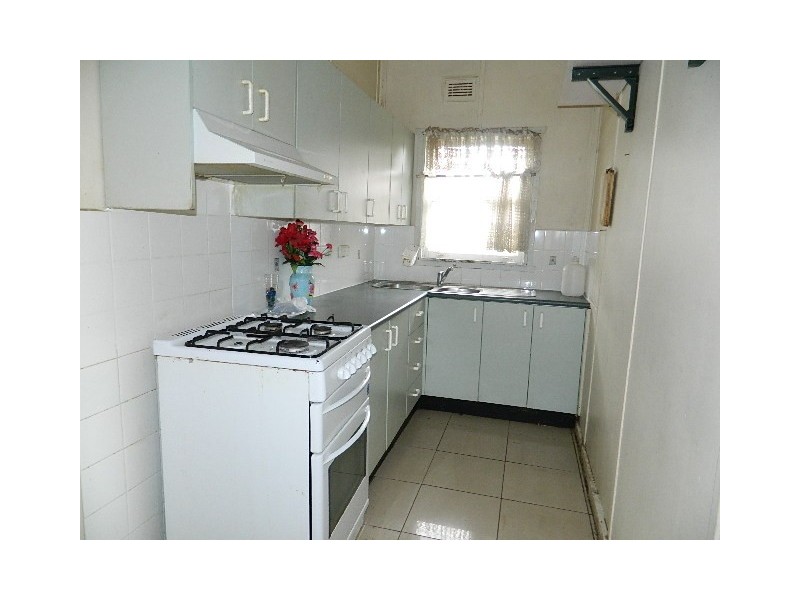 98 Campbell Street, Fairfield East NSW 2165