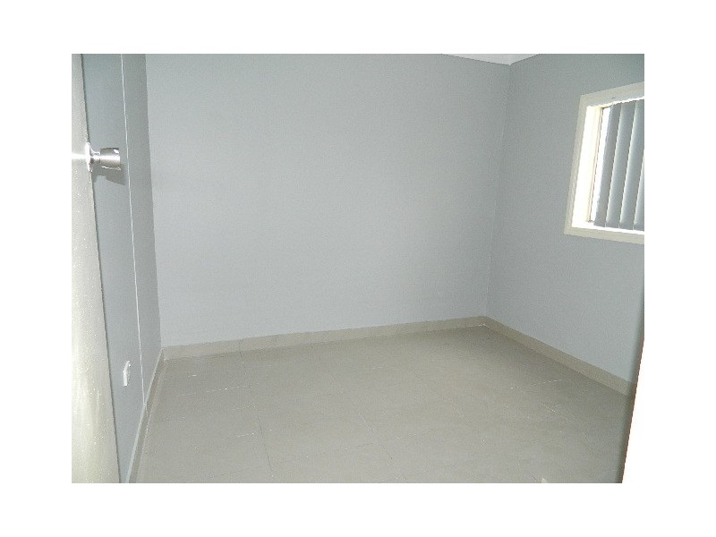 Fairfield West NSW 2165