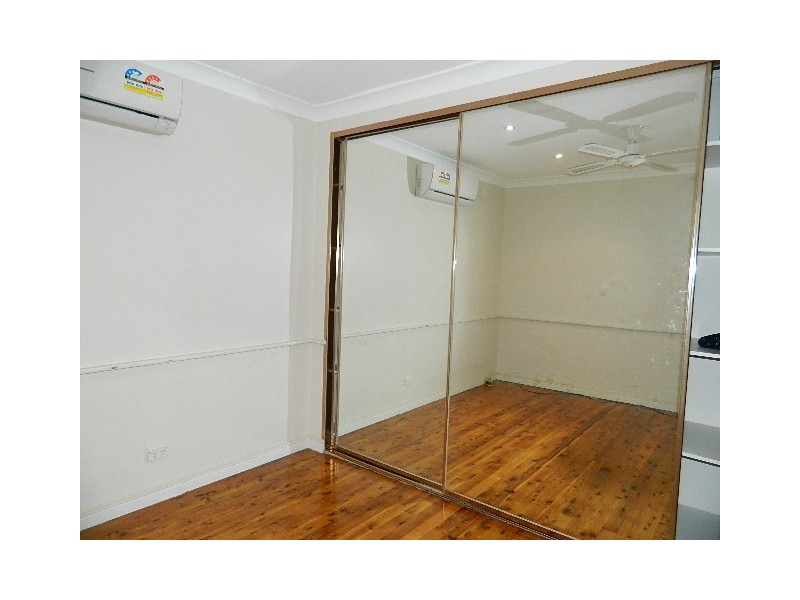 Fairfield West NSW 2165