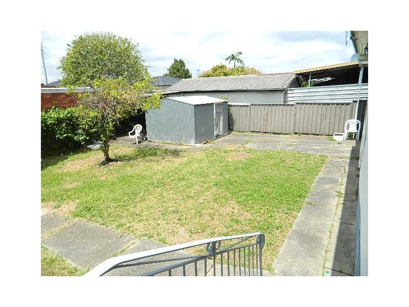 Fairfield West NSW 2165