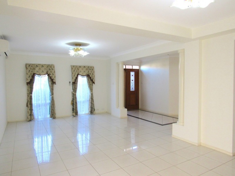 167 Brampton Drive, Beaumont Hills NSW 2155