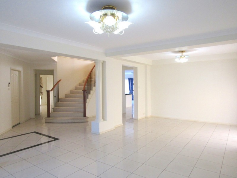 167 Brampton Drive, Beaumont Hills NSW 2155