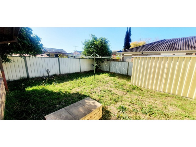 13 GF BERNADETTE PLACE, Fairfield NSW 2165