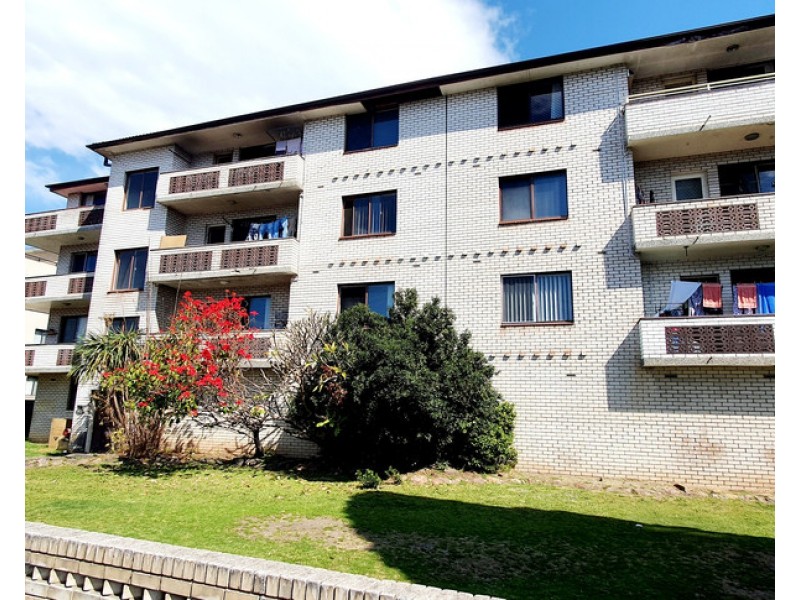 15/412 The Horsley Dr, Fairfield NSW 2165