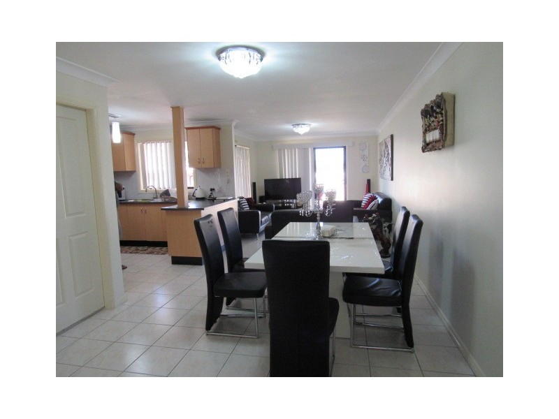 Fairfield West NSW 2165