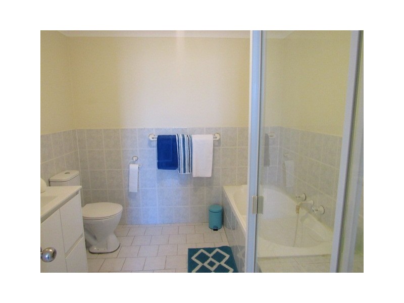 Fairfield West NSW 2165