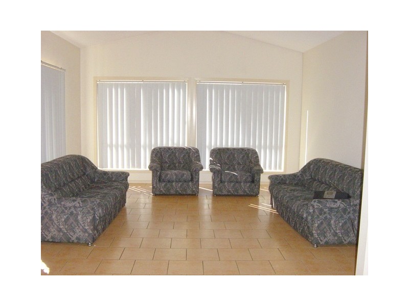 West Hoxton NSW 2171