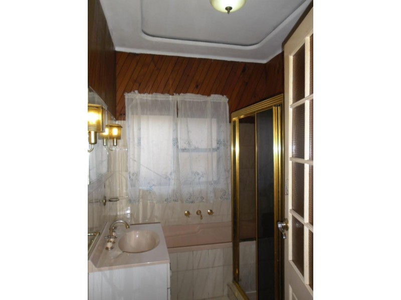 Fairfield East NSW 2165