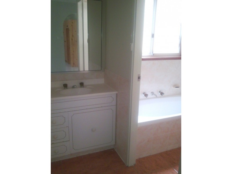 Bossley Park NSW 2176