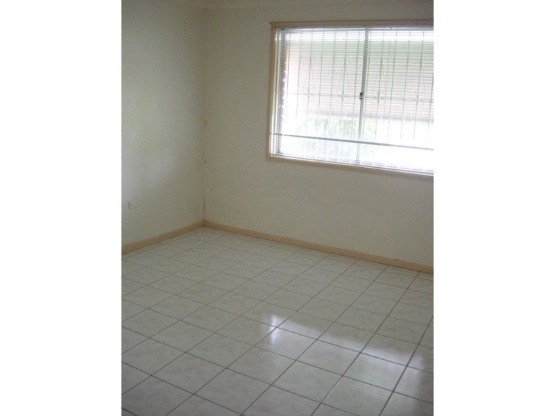 Fairfield West NSW 2165