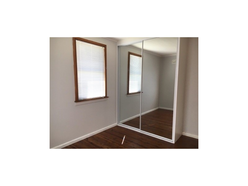 Fairfield West NSW 2165