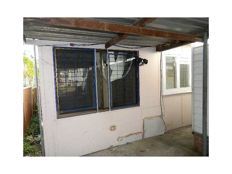 Fairfield West NSW 2165