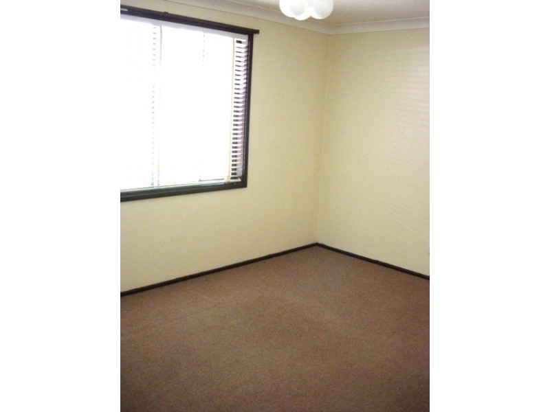 5 RICKARD ROAD, Bossley Park NSW 2176