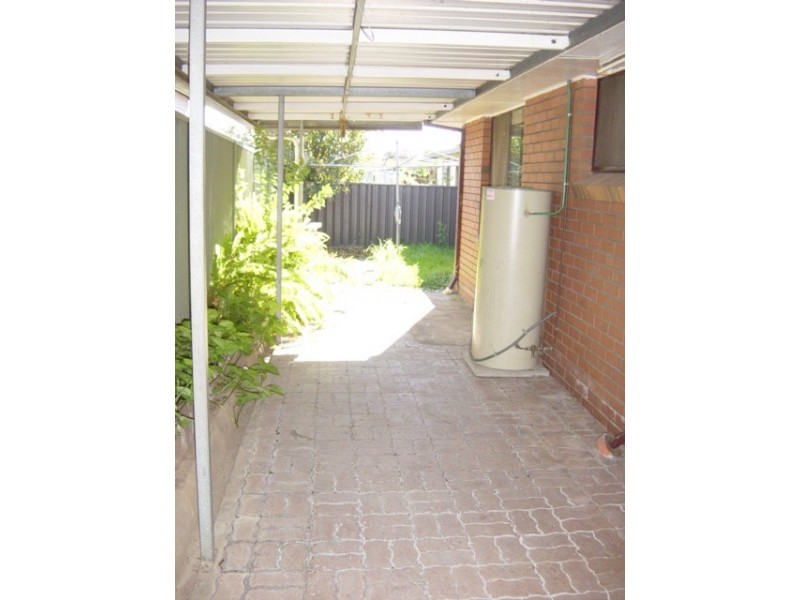 5 RICKARD ROAD, Bossley Park NSW 2176