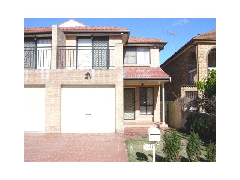 Fairfield NSW 2165