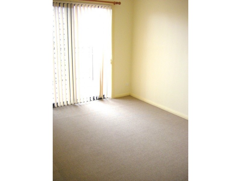 Fairfield NSW 2165