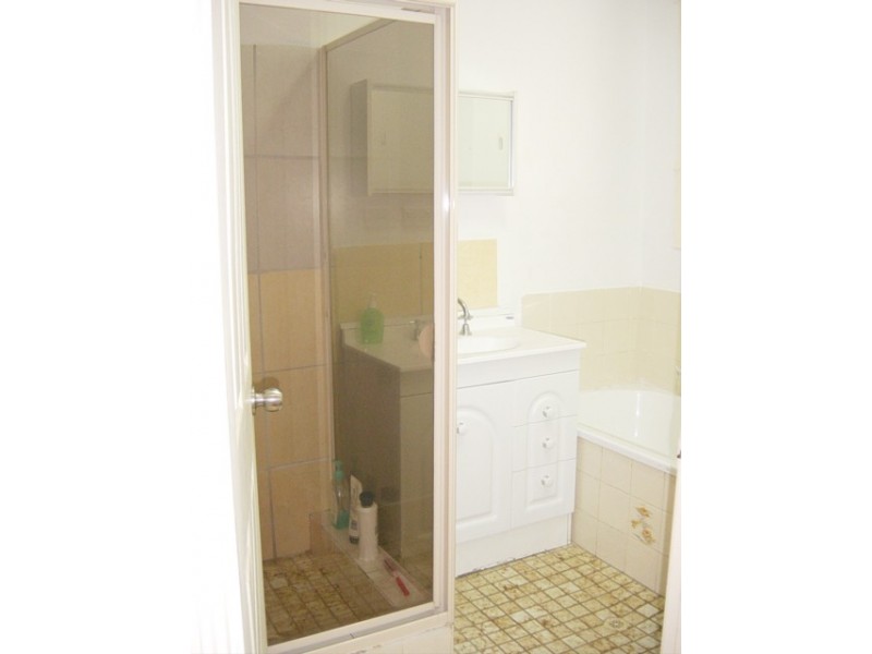 Greenfield Park NSW 2176