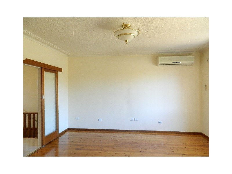 Fairfield West NSW 2165