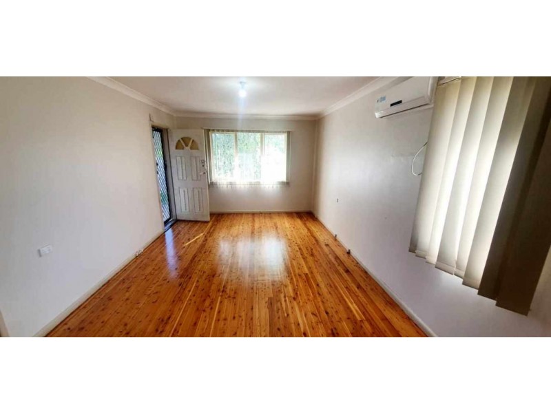 11 DAMPIER CRESCENT, Fairfield West NSW 2165