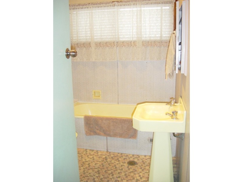 Fairfield West NSW 2165