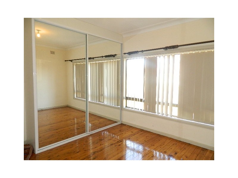 Fairfield East NSW 2165