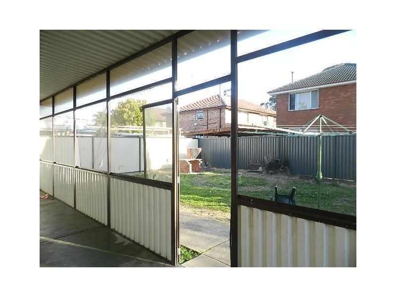 Fairfield East NSW 2165