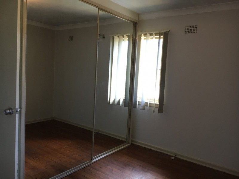 Fairfield West NSW 2165