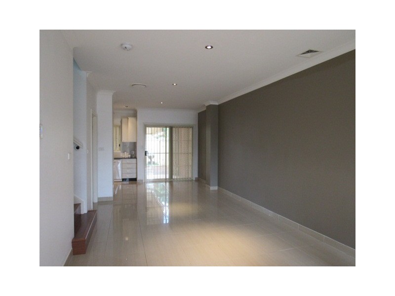 Canley Heights NSW 2166