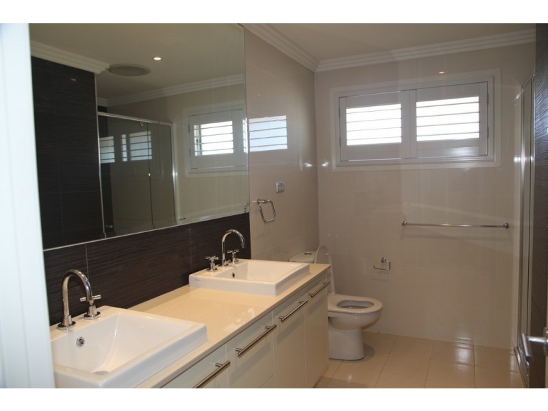 Fairfield East NSW 2165