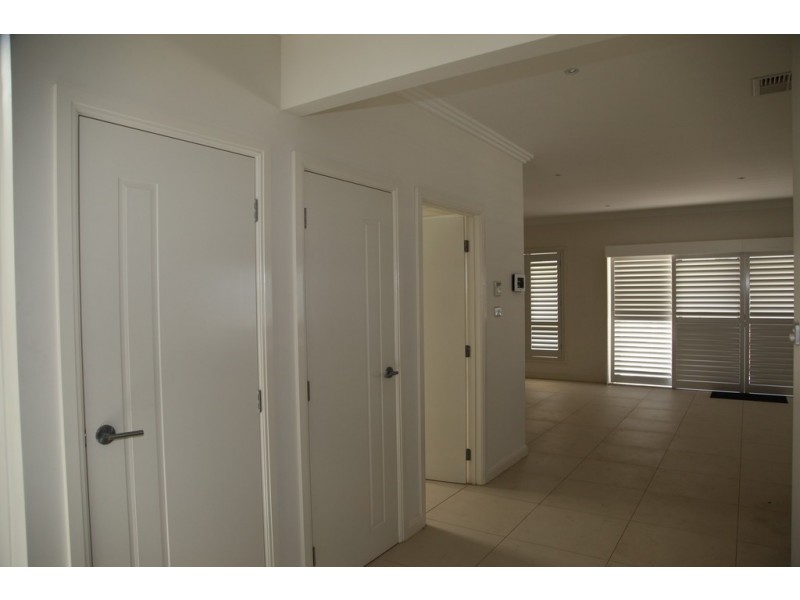 Fairfield East NSW 2165